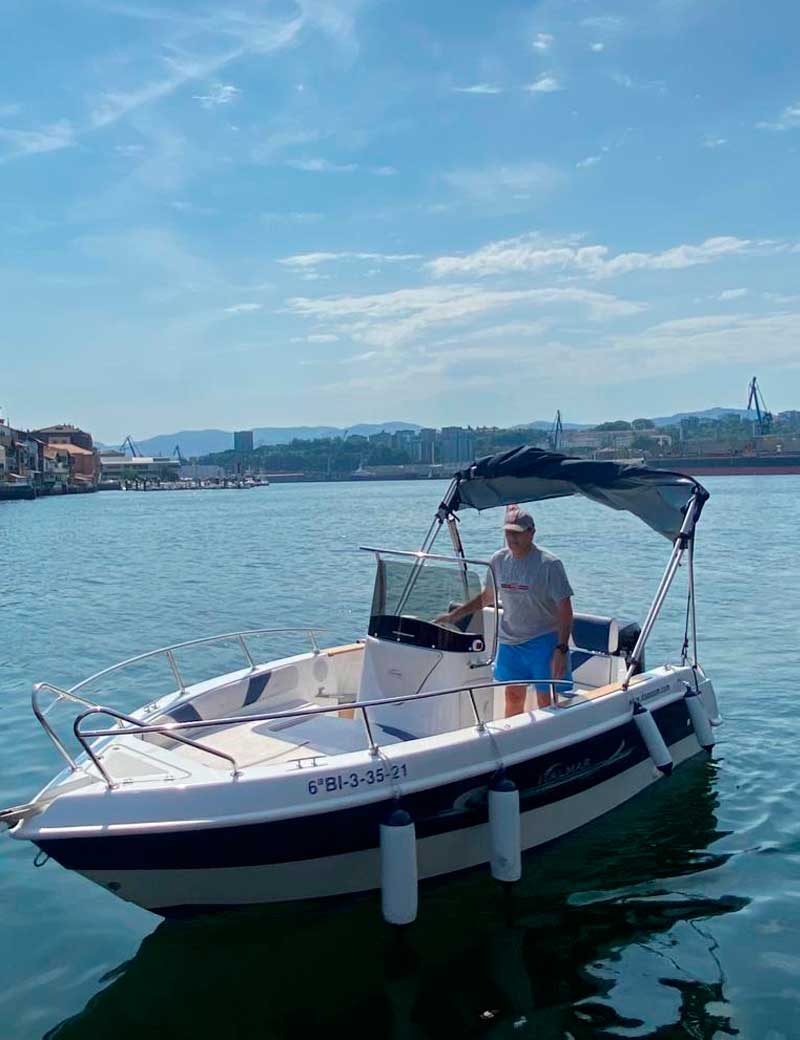 Rent a boat for the Pasaia and Donosti area